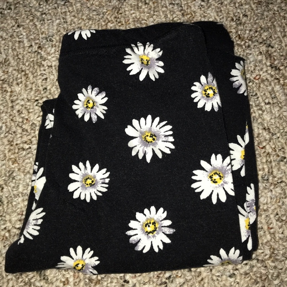 daisy printed leggings